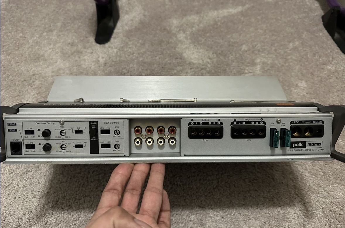 Polk/MOMO C400.4 4-channel car amplifier 75 watts RMS x 4 for Sale