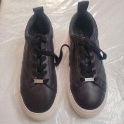 New Womens Jslides Size 7.5 