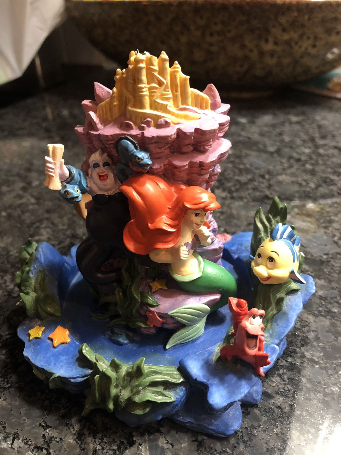 Disney’s little 🧜‍♀️ mermaid statue!