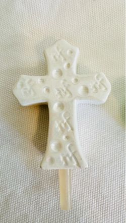Nora Fleming HTF Mini Retired White Celtic Cross. RARE
