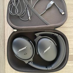 Bose Quiet Comfort 45 Bluetooth Headphones 