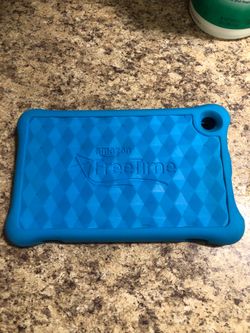 Amazon Fire 8 inch tablet bumper used
