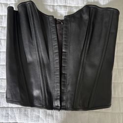 New   Size M $25 C/U Corset Piel Guess VS Top