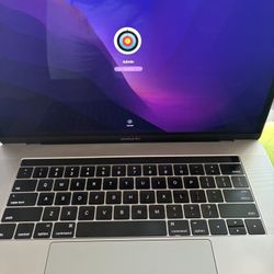Weekend Sale On MacBook Pros Loaded With Editing Software 