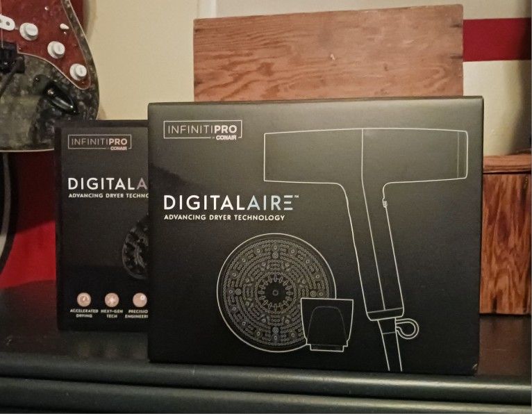 (+FreeGift) InfinitiPRO DIGITALAIRE by CONAIR Blow Dryer W/ Hair Brush & Travel Case