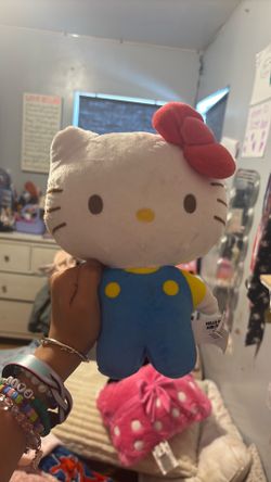 Hello kitty plush