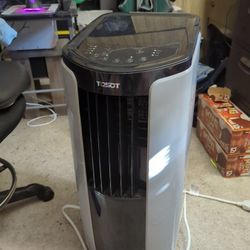 AC Unit With Faulty Compressor (For Parts & Scrap)