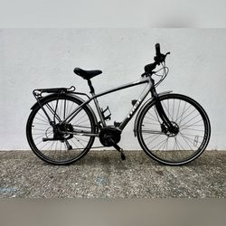 Trek VERVE+ 28" Electronic Hybrid/Road Bike +Disc Brakes + 17" Aluminum Frame + Brand New Grips & Pedals +Ready to Ride (Missing Battery)