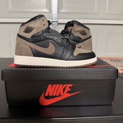 AIR JORDAN 1 NEW SIZE 5Y $100