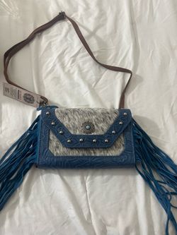 Western crossbody