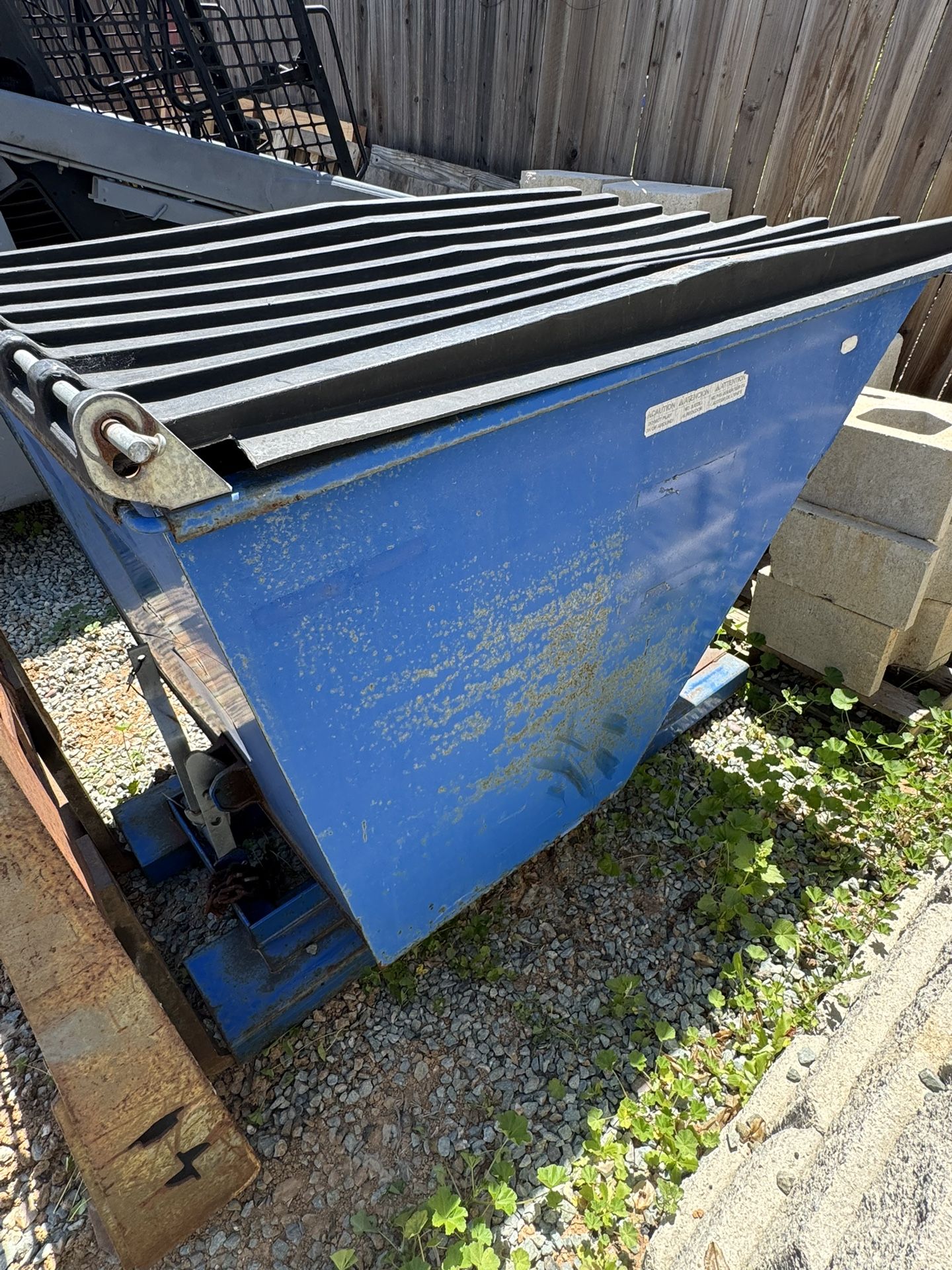 Forklift Dumping Hopper