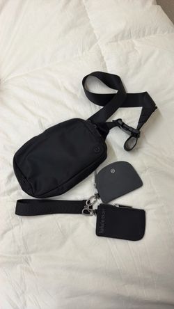 Lululemon crossbody
