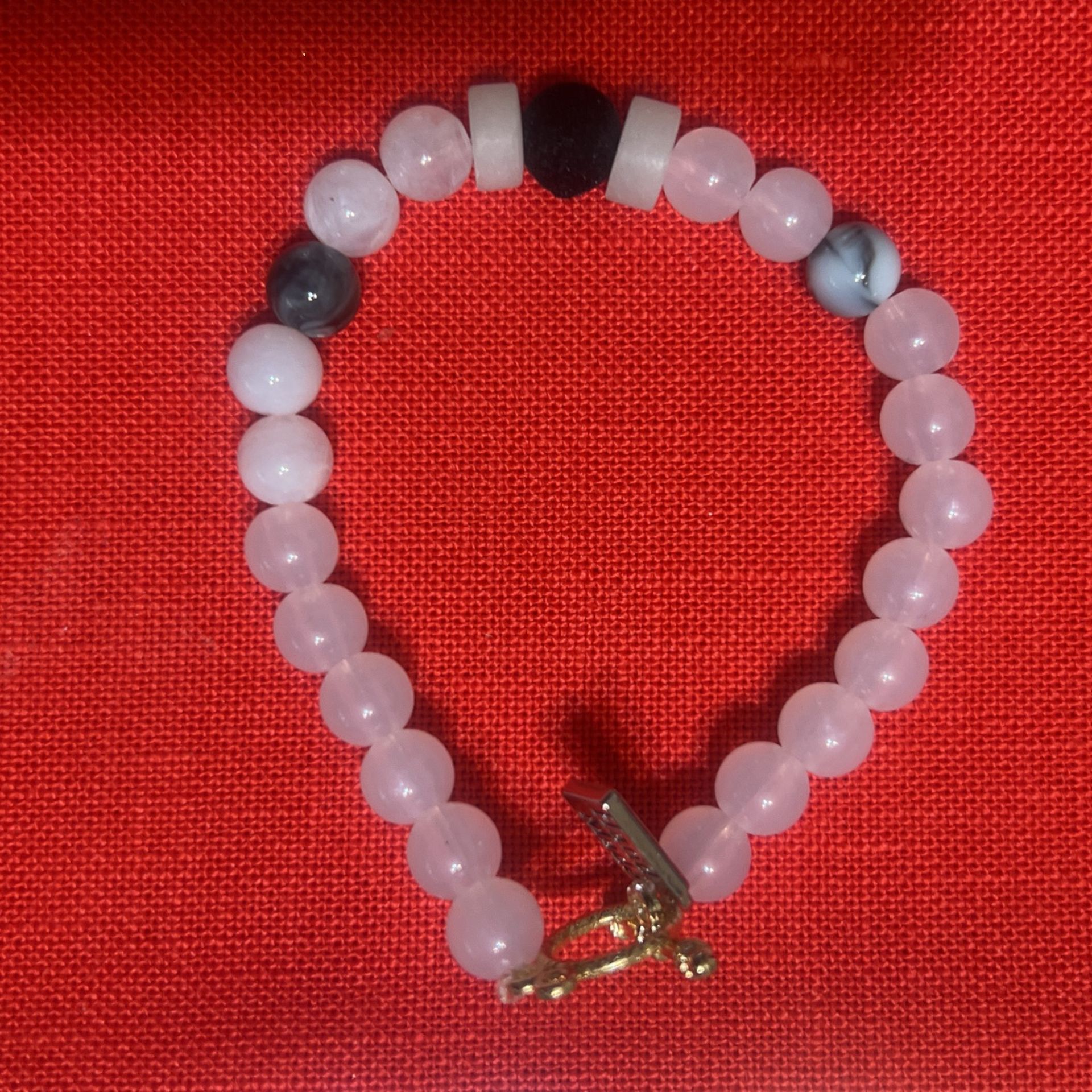 Crystal, Quarts And Velvet Beads Bracelet.