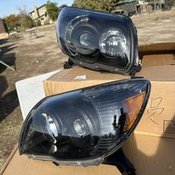 New Toyota 4Runner Headlights 06-09