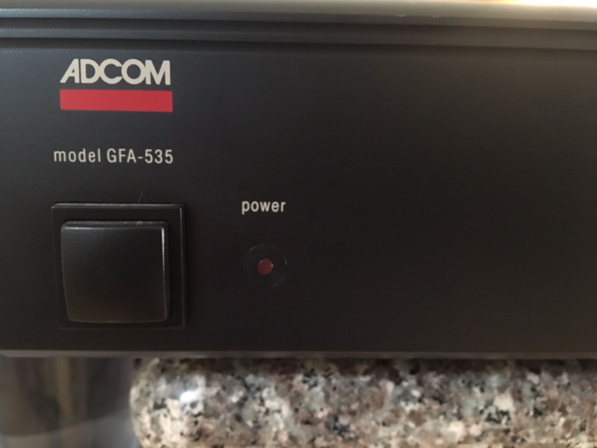 ADCOM GFA-535 power amplifier