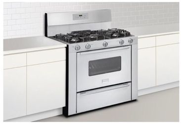 FRIGIDAIRE 5 BURNER GAS RANGE 36 inch 100%FINANCE AVAILABLE NEW SCRATCH AND DENT