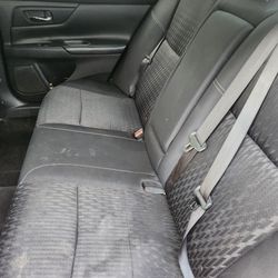 2017 Nissan Altima 25