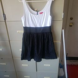 Size LARGE Black And White Dress