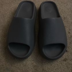Yezzy Slides