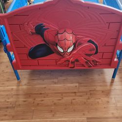 Spider Man Kids Bed (Twin)