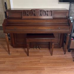 Everett 41” Console Model 6023 