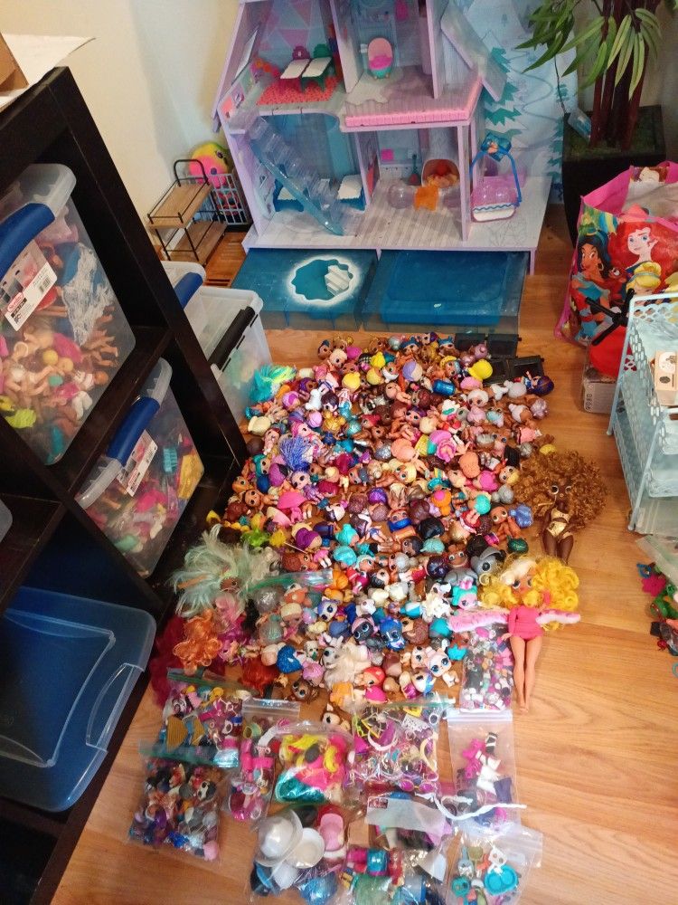 LOL House LOL Dolls And Accessories