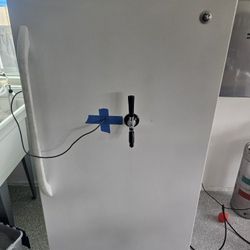 Kegerator / Freezer / Fridge