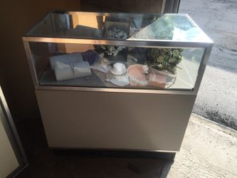 Display cabinets