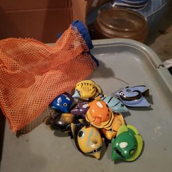Dive For Fishes