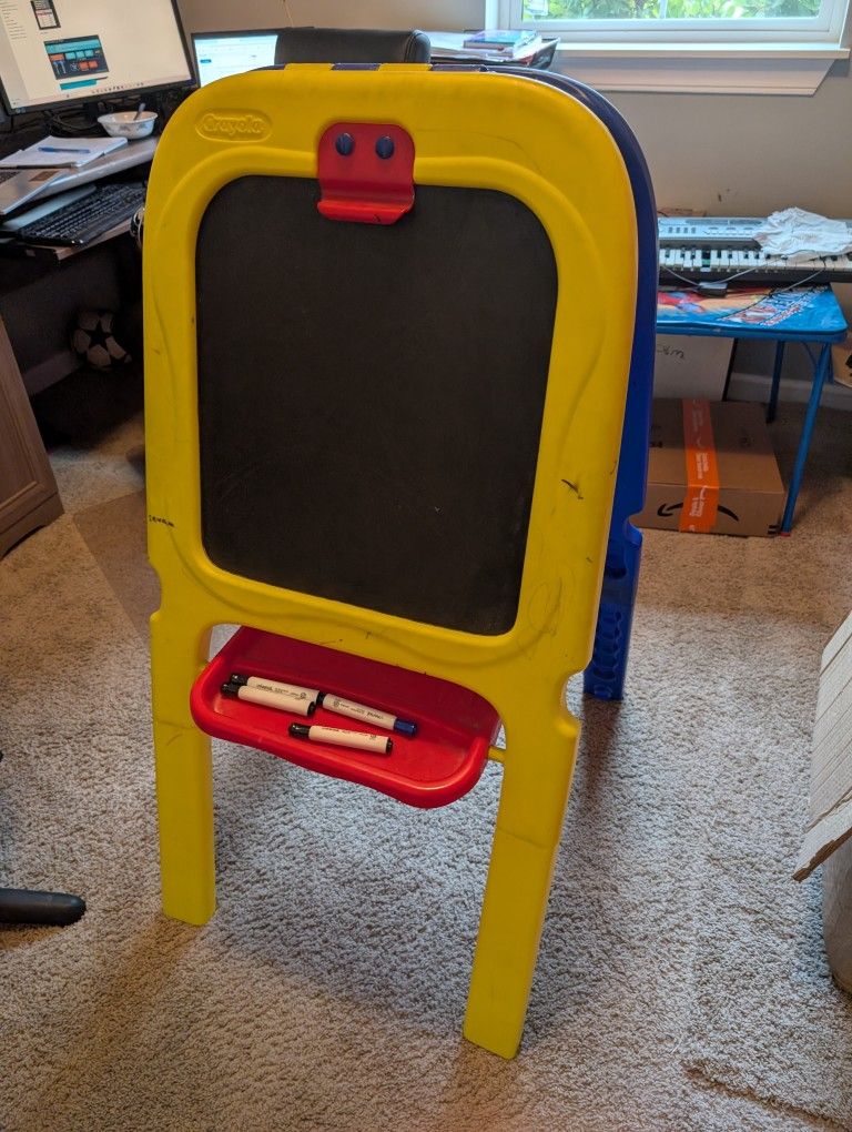 Kids Easel Stand