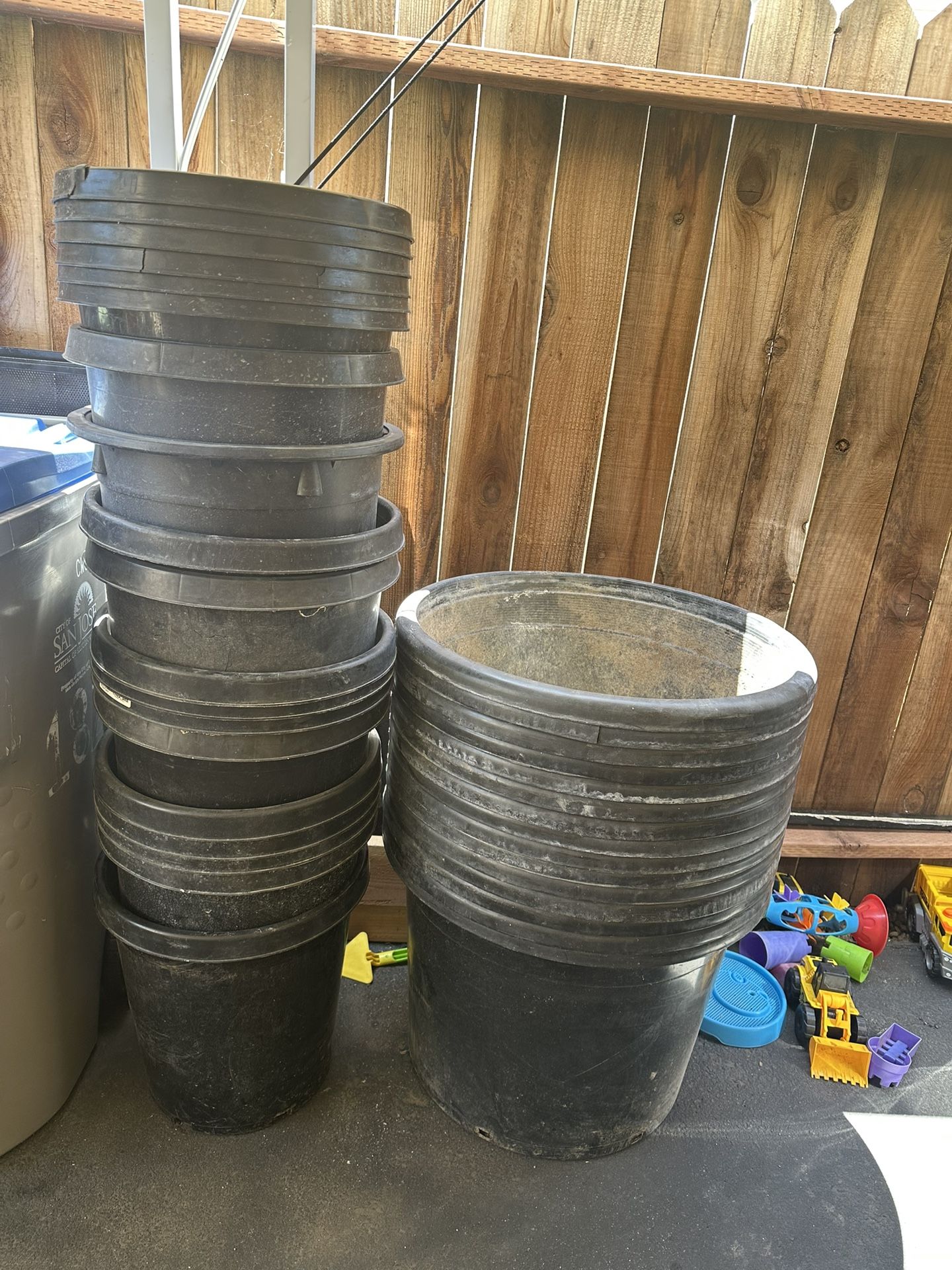 Black pots size 15 gallons $7 each & 25(30) gallons $20 each 19Hx25W pick up near Tully and Monterey Rd SJ CA 95112