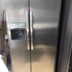 Stainless Steel Side By Side Refrigerator Frigidaire 