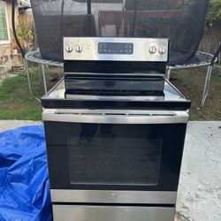 GE 30IN GLASS TOP STOVE