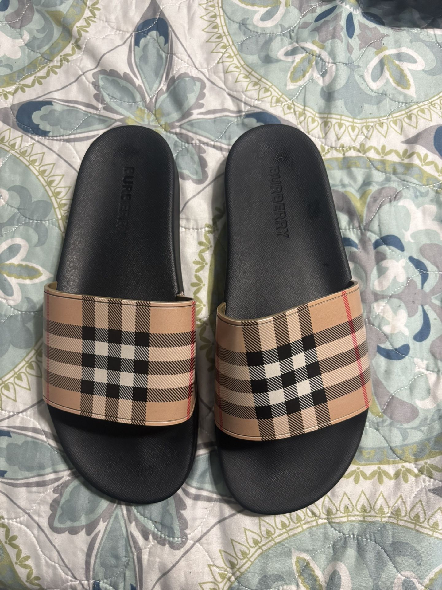 Burberry slides