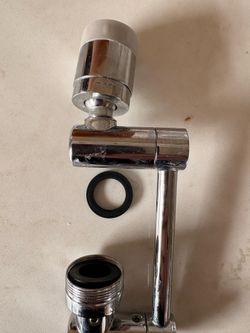 swiveling head 360 for a bathroom faucet