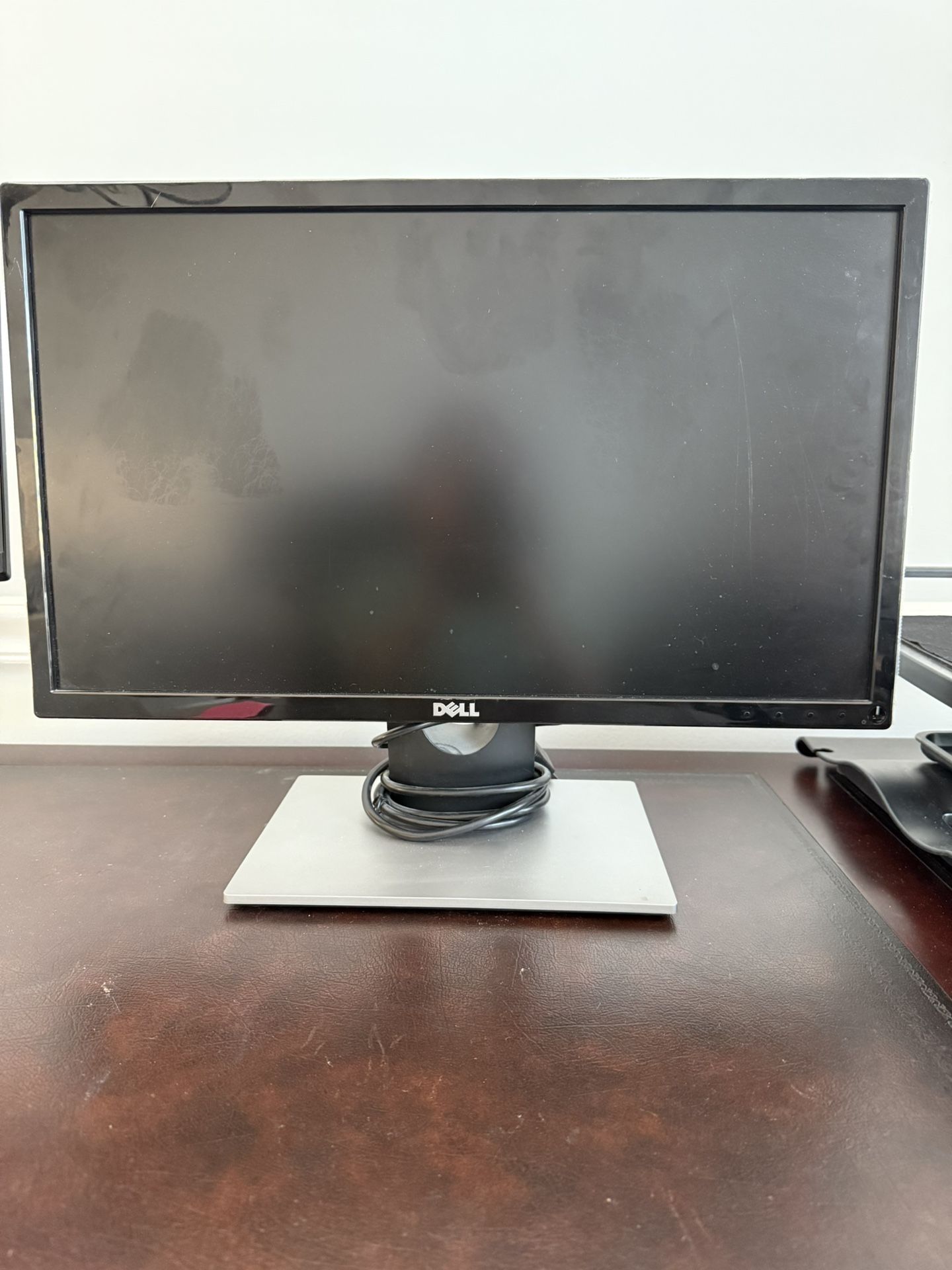 HP 22 Inches Wide Screen Monitor
