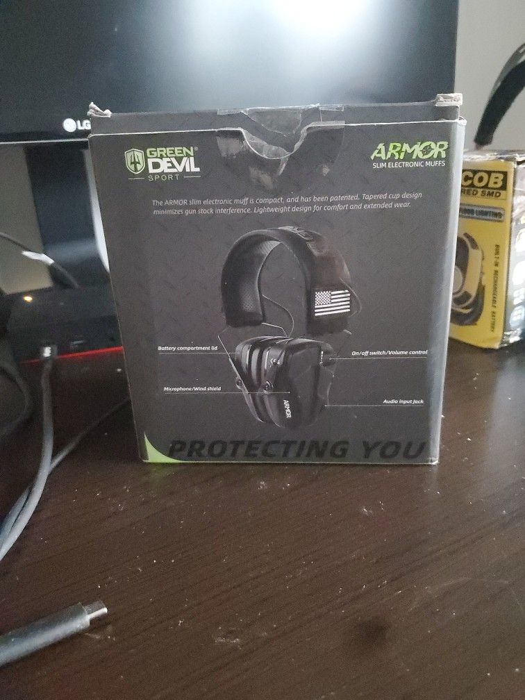 Green devil shooting headphone