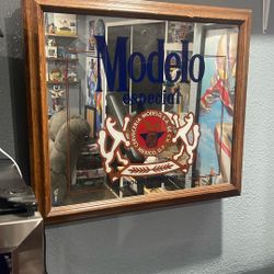 Modelo Light Up Mirror 