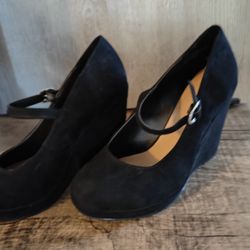 Black Torrid Size 8 Pumps