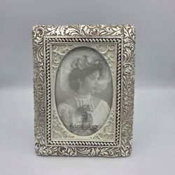 Frameology Ornate Silver on Resin Picture Frame 8x6 Etched Design 4x6 Photo 2003