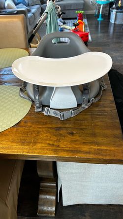 Upseat baby chair