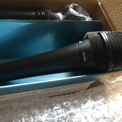 Voice Microphone , XLR Cable And Mic Stand W/Boom
