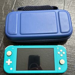 Nintendo Switch Lite And Case 