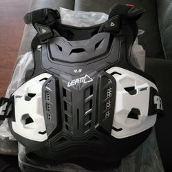 Leatt 4.5 Chest Protector