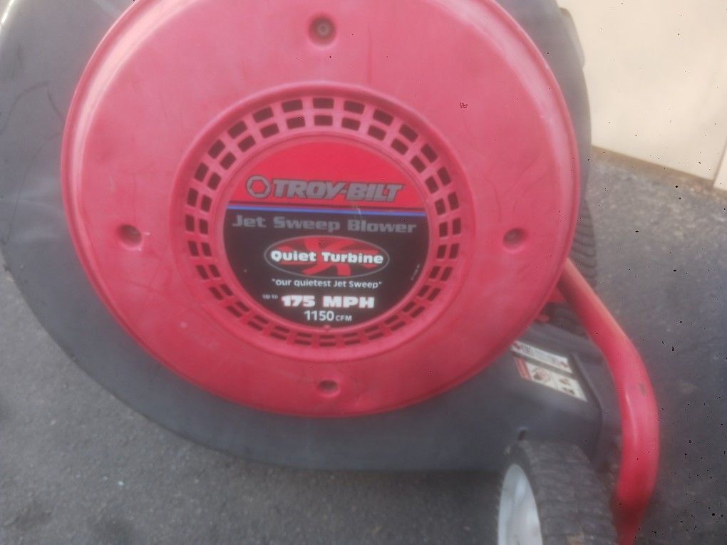 Jet Sweep Blower By Troy-bilt