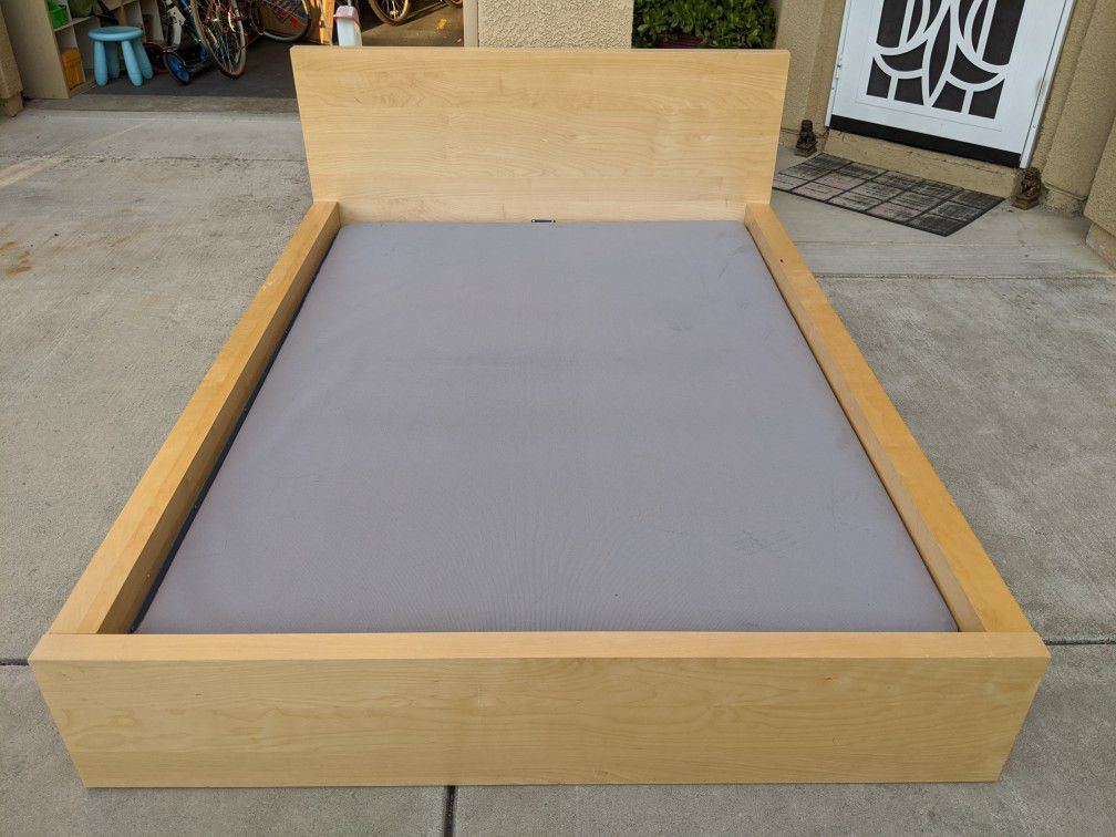 Free - Ikea Full Bed Frame - Missing parts
