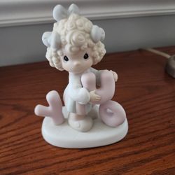 Precious Moments  Statue