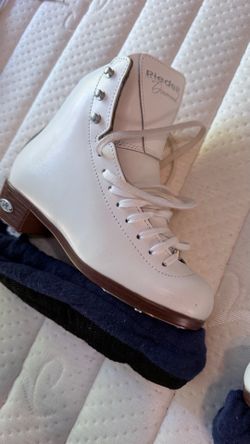 Girls Ice Skates