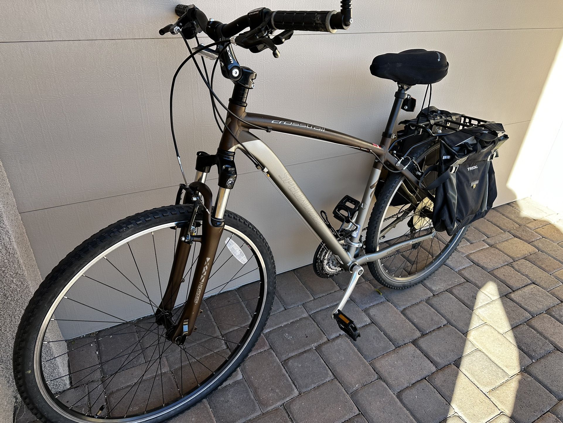 Specialized Crosstrail Hybrid Bike