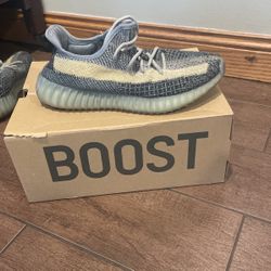 Yeezy 350 V2 Ash Blue